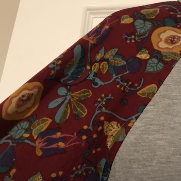 Lula Roe Randy shirt - Picture 2 of 2